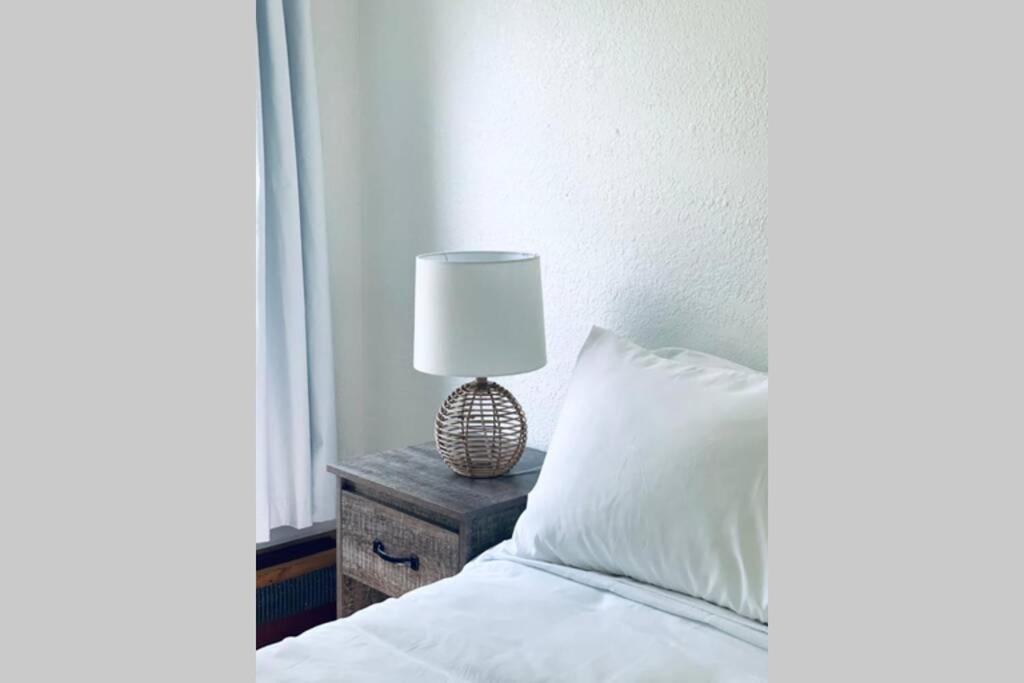 Livingston Manor Cozy Cottage With Jacuzzi And Fire Pit And Reading Nook! מראה חיצוני תמונה