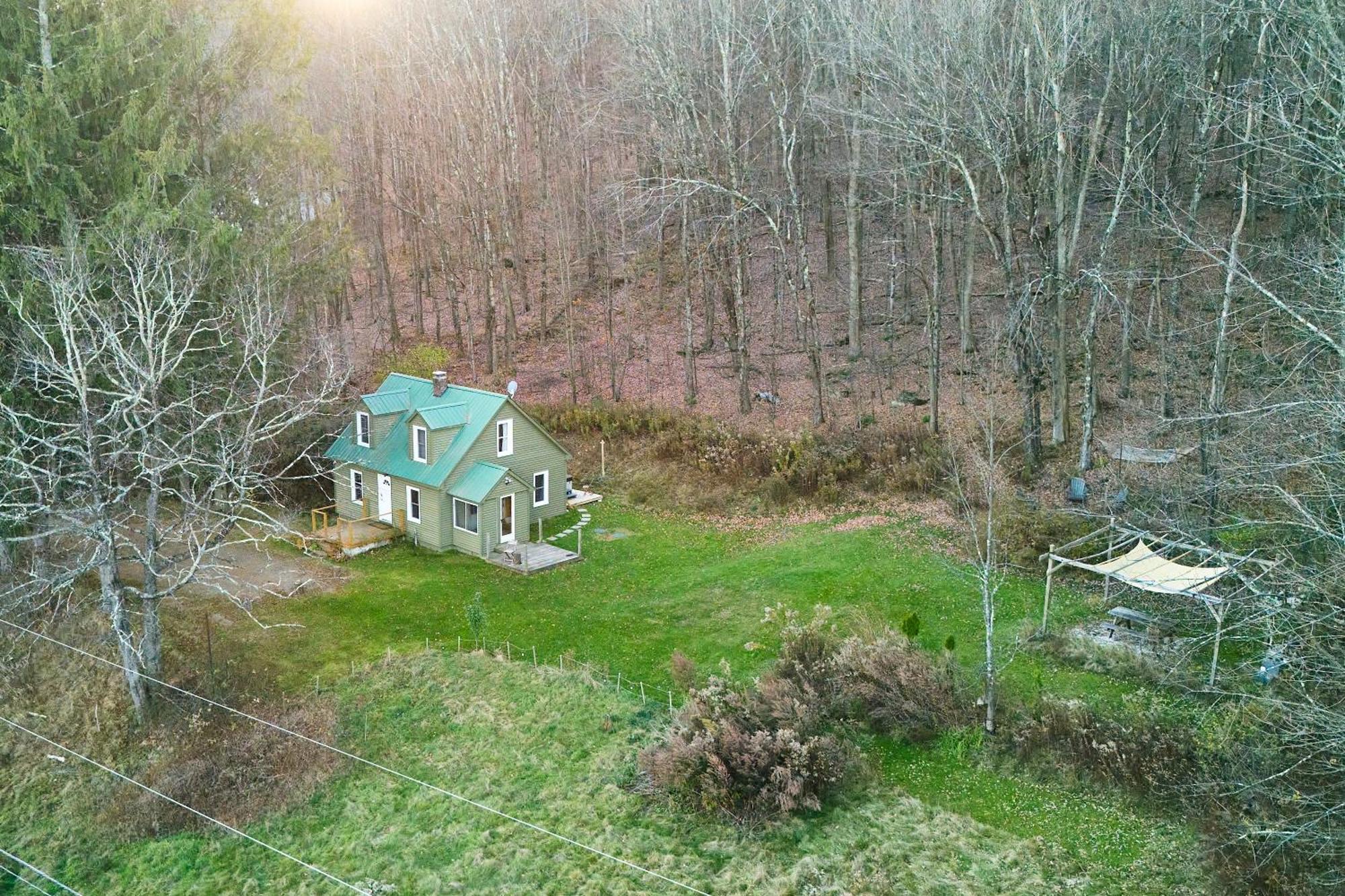 Livingston Manor Cozy Cottage With Jacuzzi And Fire Pit And Reading Nook! מראה חיצוני תמונה