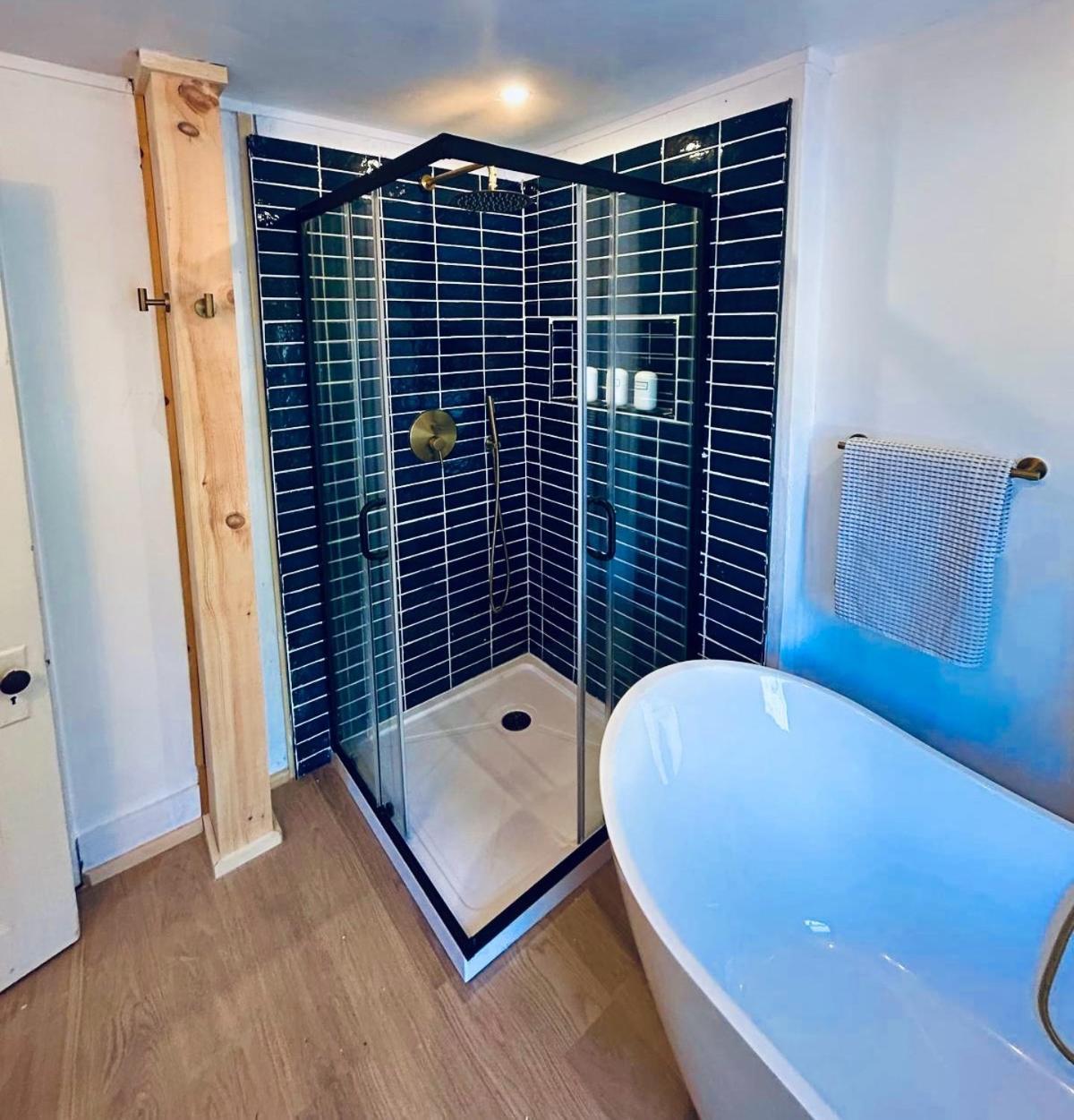 Livingston Manor Cozy Cottage With Jacuzzi And Fire Pit And Reading Nook! מראה חיצוני תמונה